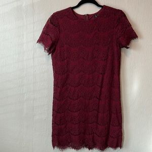 Lulus Women’s Take Me to Brunch Burgundy Lace Shift Dress— Size Medium